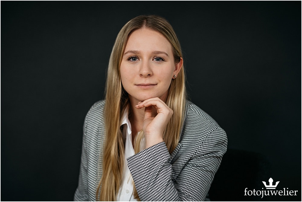 Businessportraits Köln im Fotostudio und draussen 5 Fotostudio für Businessportraits in Köln