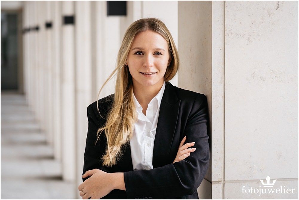 Businessportraits Köln im Fotostudio und draussen 9 Businessportraits in Köln - Gereonsviertel - draussen