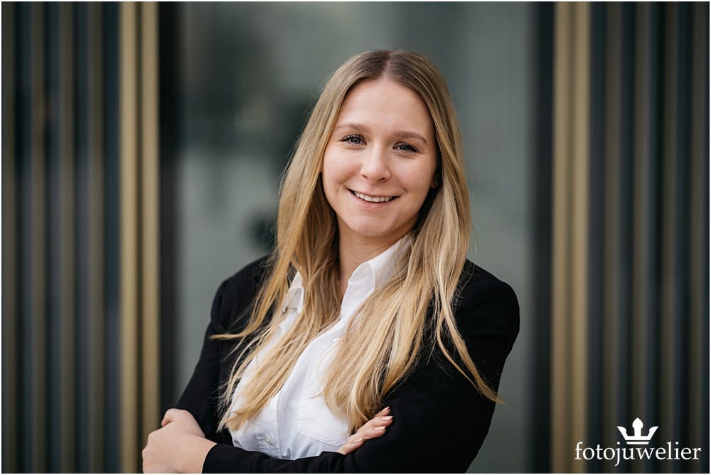 Businessportraits Köln im Fotostudio und draussen 8 Businessportraits in Köln - Gereonsviertel - draussen