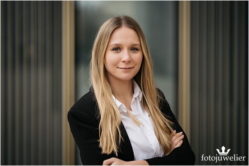 Businessportraits Köln im Fotostudio und draussen 10 Businessportraits in Köln - Gereonsviertel - draussen