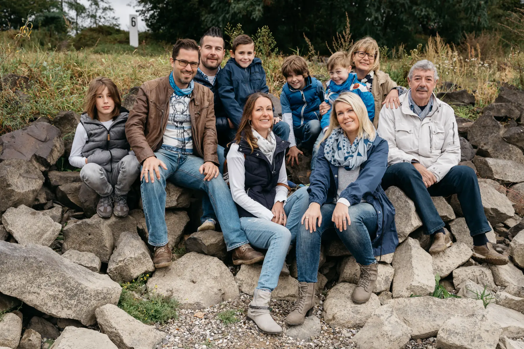 Fotograf Köln Porz – Großfamilie Fotos Fotograf Köln Porz - Familienfotos